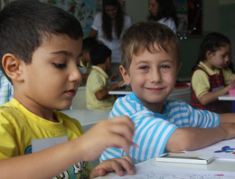 İhlas Koleji'nde ilk ders zili çaldı