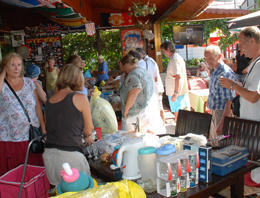 Sokak hayvanları yararına kermes