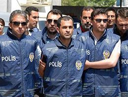İzmir saldırganı mahkemede reddetti